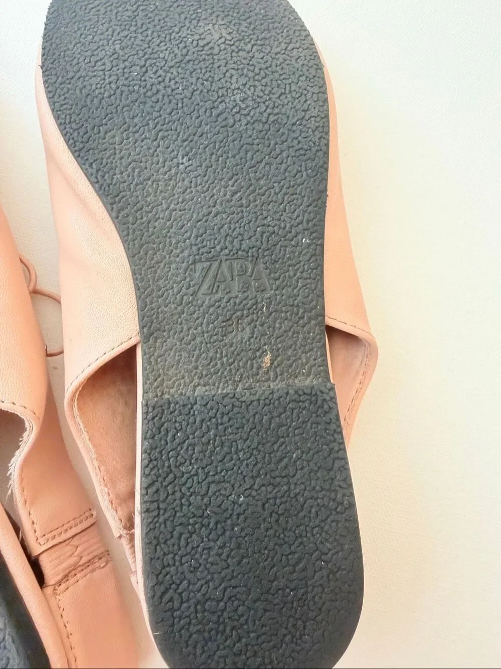 Zara Girl Dress shoes Size 4